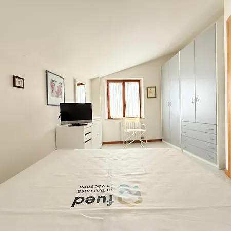 Se249 - Montemarciano, Ampio Trilocale Vicino Al Mare
