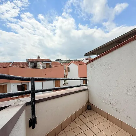 Se249 - Montemarciano, Ampio Trilocale Vicino Al Mare *