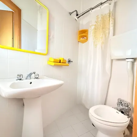 Se249 - Montemarciano, Ampio Trilocale Vicino Al Mare * Marzocca di Senigallia